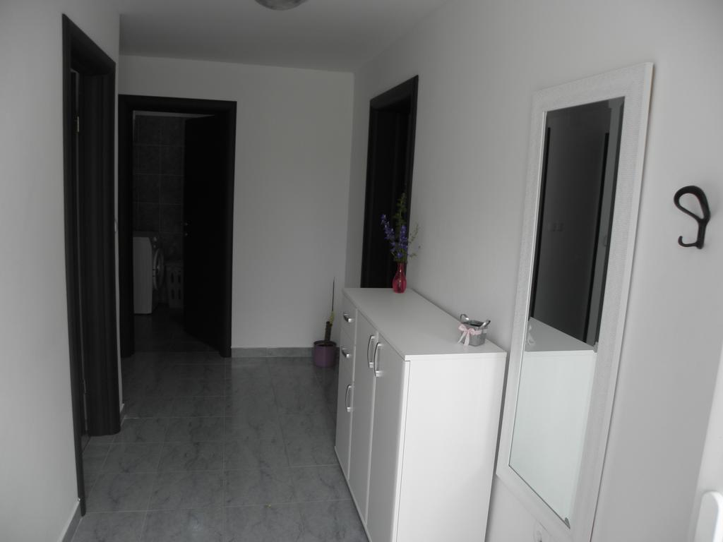 Apartment Jartic Betina  Bilik gambar
